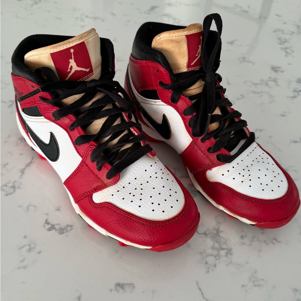 Jordan Multi-sport cleats